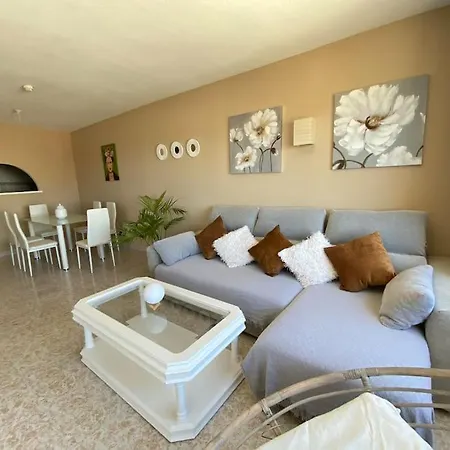 Lovely 1 Bedroom With Sea Views And Pool Apartamento *